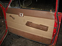 [MI] 1986 Xtra Cab 4x4 Brown Interior (SR5?)-dscn3955.jpg