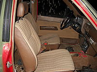 [MI] 1986 Xtra Cab 4x4 Brown Interior (SR5?)-dscn3956.jpg