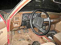 [MI] 1986 Xtra Cab 4x4 Brown Interior (SR5?)-dscn3958.jpg