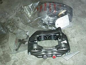 Remanufactured 3rd gen 4Runner Calipers + Used Pads-0egm3hbl.jpg