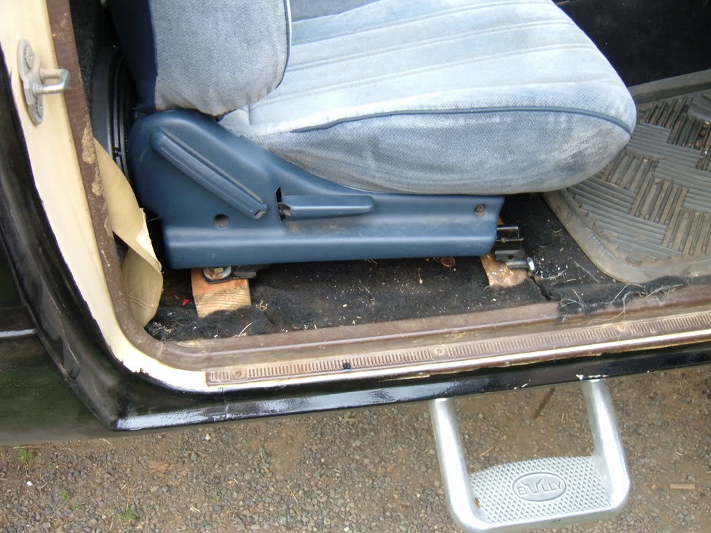Name:  seats010.jpg
Views: 682
Size:  173.0 KB