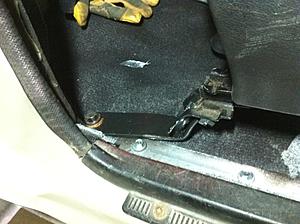 comfy replacement seats 1982 4WD-prelude-back-bracket.jpg
