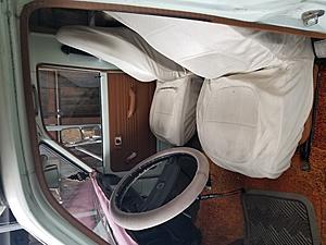 Bench seat swap-20171126_121008.jpg