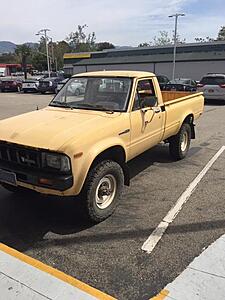 1983 Toyota 4x4 Pickup - Long bed-087t6nb.jpg