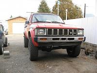 Hello All! New to YotaTech. Here is my babe... my '82.-82-01.jpg