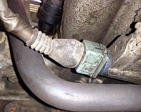 Couple of wiring and vaccum hose questions-iacv-plug.jpg