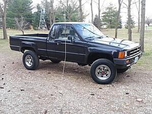 Pics of your 84/85 rig.-y3drvjd.jpg