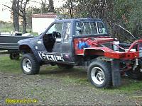 Pics of your 84/85 rig.-84-toyota-001.jpg