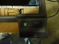 2 Plugs behind cluster?-p1180004.jpg