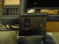 2 Plugs behind cluster?-p1180005.jpg