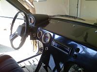 Pics of your 84/85 rig.-gaug.jpg