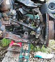 Front axle shaft install in the 91 4x4 pickup??-axlebefore.jpg