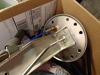 Can I use a sending unit From a 86 Toyota on my 91 22re?-003.jpg