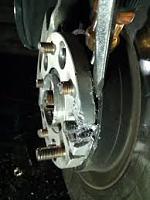 88 4runner 33x12.5x15 rubbing-broken-spacer-3.jpg