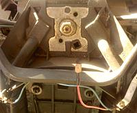 Factory steering wheel swaps??-toy-horn-wire.jpg