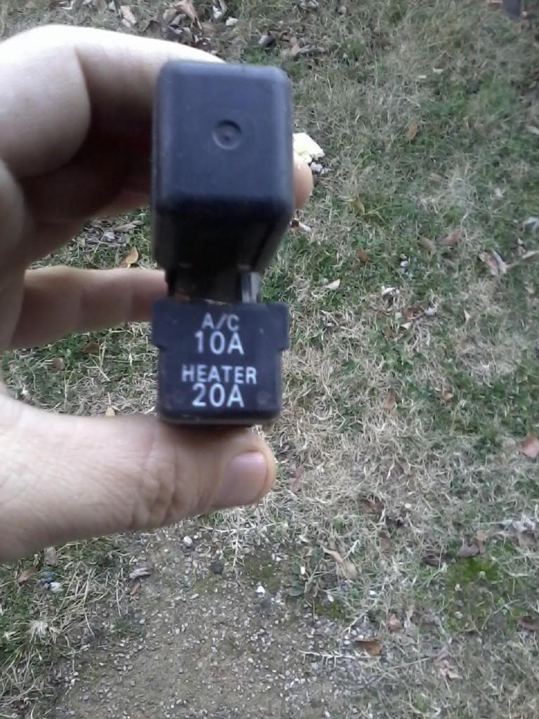 Name:  heaterfuses_zpsa4578364.jpg
Views: 108
Size:  127.5 KB