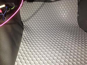 LLoyd Mats Rubbertite - 1989 Gen1 4Runner-lloyd-mat-passenger.jpg