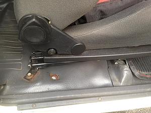 LLoyd Mats Rubbertite - 1989 Gen1 4Runner-recaro-passenger-side-seat-bracket.jpg