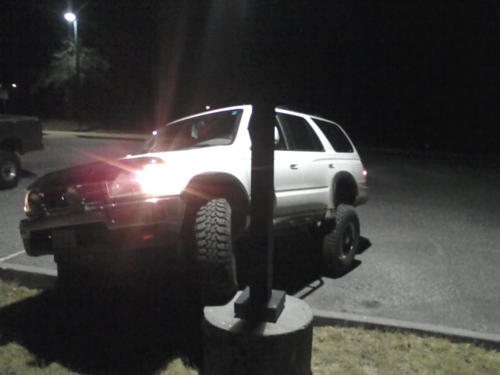 Name:  lightpoleflex.jpg
Views: 533
Size:  50.9 KB