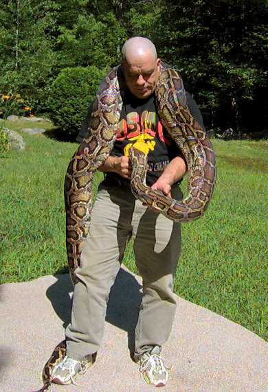 Name:  snakehold.jpg
Views: 1368
Size:  94.8 KB