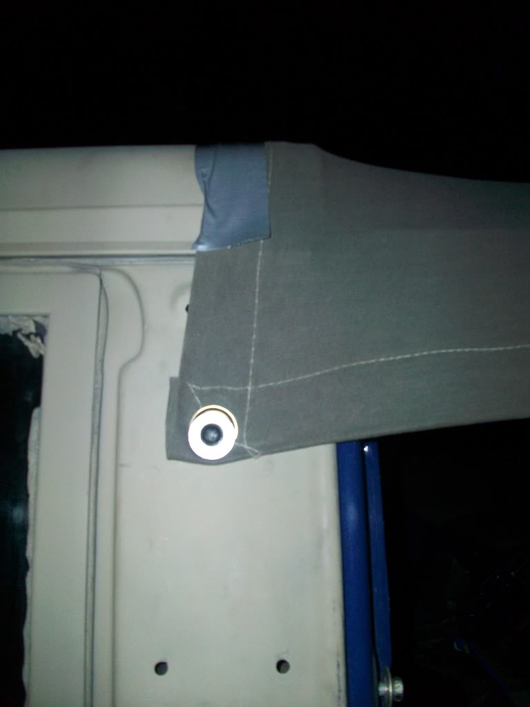 Name:  4-17-10SofttopcanvaspartI2.jpg
Views: 653
Size:  78.5 KB