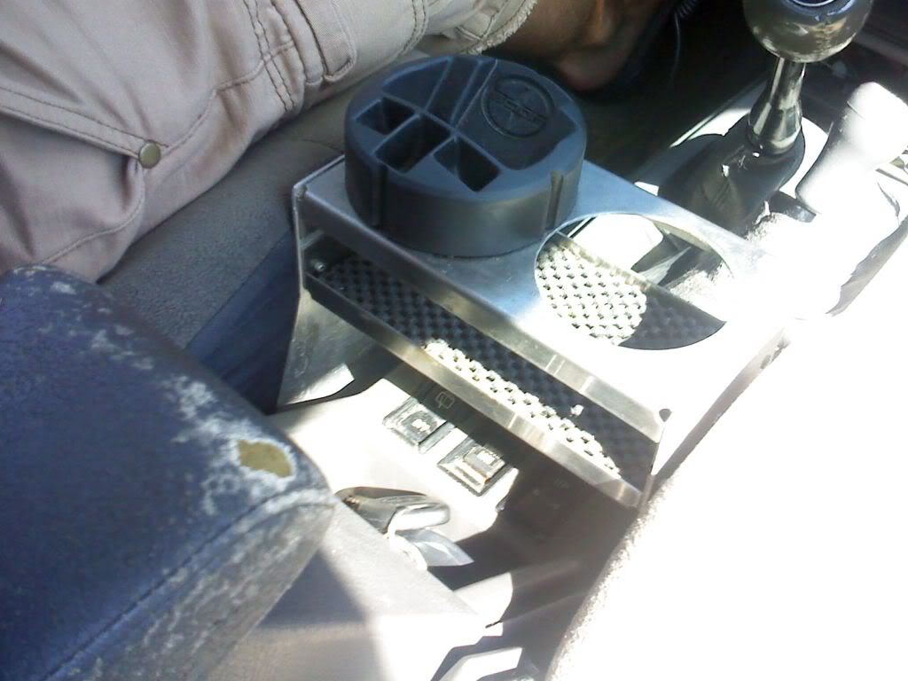 Name:  cupholders002.jpg
Views: 950
Size:  74.6 KB