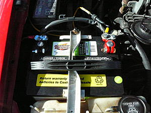 fuse box power supply wire..-p1030548.jpg