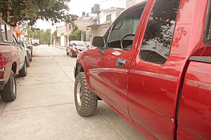 Toyota 1994 4x4 Pickup project for the Sierra Madre Oriental Mountains-fronttire1.jpg