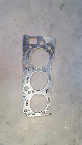 How can this NOT be a head gasket issue?-20180529_160214.jpg