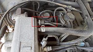 Missing connectors/vacuum tube 22RE/91 Pickup-rear-intake-manifold.jpg