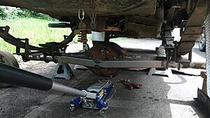 Ford 9&quot; swap-j26z8hh.jpg