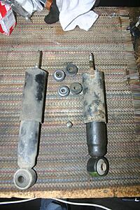 88 4x4 Shock Replacement-2ns8x14h.jpg