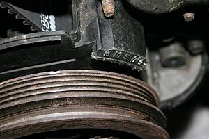 crankshaft notch and crankshaft pulley notch (pics)-axjufh.jpg
