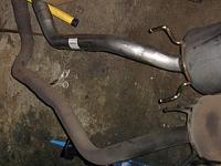Picture of underside of 4runner-exhaust-2.jpg