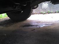 mysterious leak (3vze 1992 4runner)-mysteryleak2.jpg