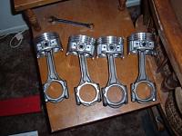 Installing a Stock Yota Turbo to a 22RE-pistons2.jpg
