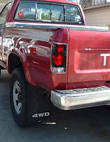 which tail light?-red-black2.jpg