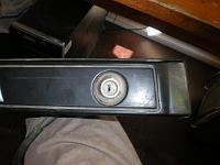 tailgate key and piece.  no key so buy new piece-015.jpg