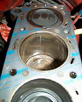 Cracked 22RTEC  Block?!?!?-im006279.jpg