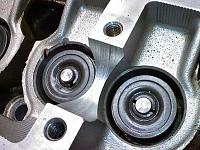 Damage to 3VZE heads-0322000745.jpg