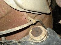 88 pickup 22re O2 sensor plug location-dsc00710.jpg