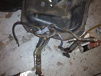 any way of fixing the fuel pump bracket?-0117132108.jpg
