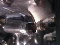 22RE timing chain pictures - how bad is this?-bolts-too-long-02.jpg