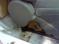 Can I get new seats from the dealer?-072506_1615-1-.jpg