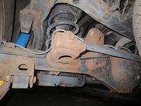 Rust on Rear Axle &amp; Undercarriage 2004 4runner SR5-img_1563.jpg