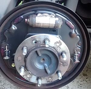 PSA: Don't skip the 1/2 mm adjustment step when doing your drum brakes!-lube20.jpg