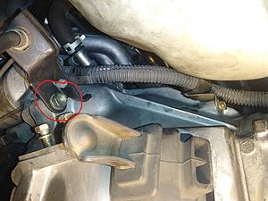 Replacing the clutch - I am stuck at the starter motor - where are the 14mm bolts?-starter01.jpg
