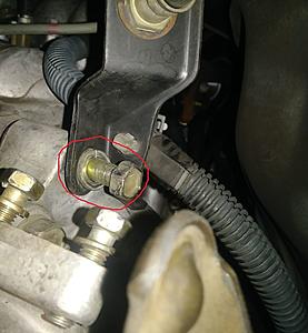 Replacing the clutch - I am stuck at the starter motor - where are the 14mm bolts?-starter02.jpg