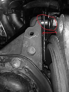 Tool to back transmission away from engine-bellhousing01.jpg