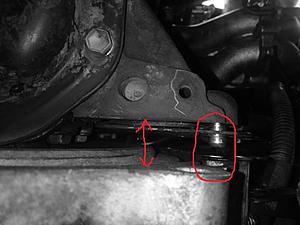 Tool to back transmission away from engine-bellhousing02.jpg